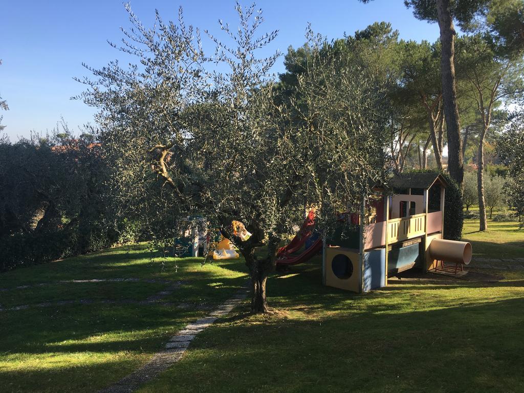 卡萨诺斯特拉希纽拉酒店 Isola Farnese 外观 照片