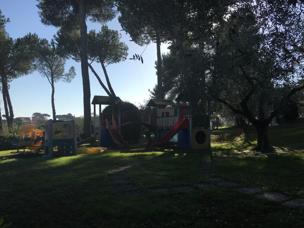 卡萨诺斯特拉希纽拉酒店 Isola Farnese 外观 照片
